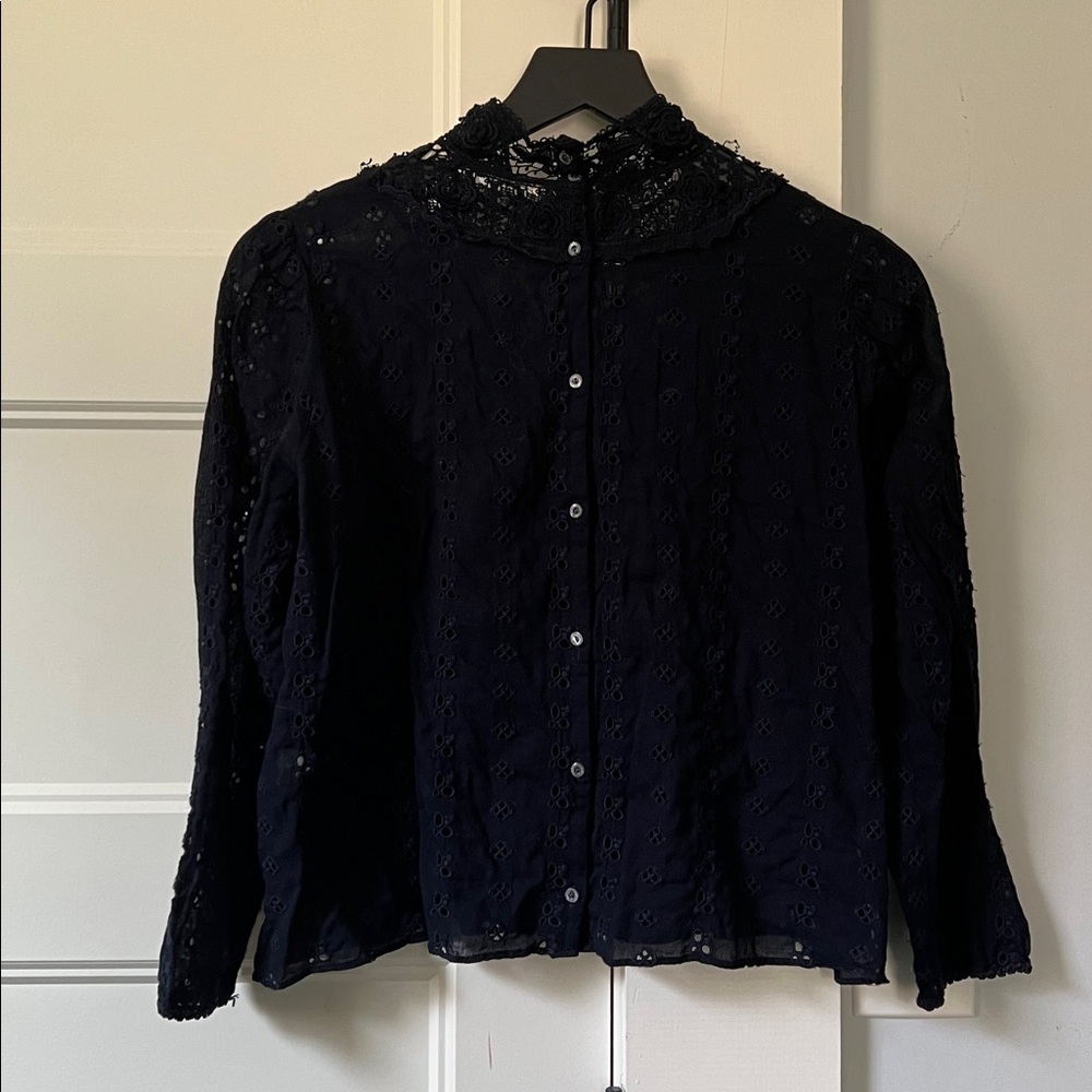 Doen Essie Lace Blouse in Deep Navy - Picture 7 of 10